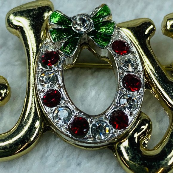 JOY Christmas Pin Brooch Gold Color Wreath Design Around the O Rhinestone Accent - Picture 4 of 13